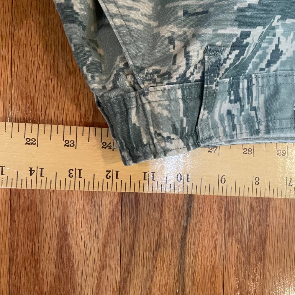 Military Camouflage Cargo Women Size 8 Short Trousers Hunting - Picture 8 of 11